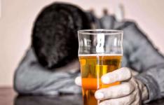 解酒止吐的最快方法 日常生活中用什么能最快解酒！